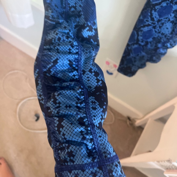 Lululemon leggings - Picture 4 of 4